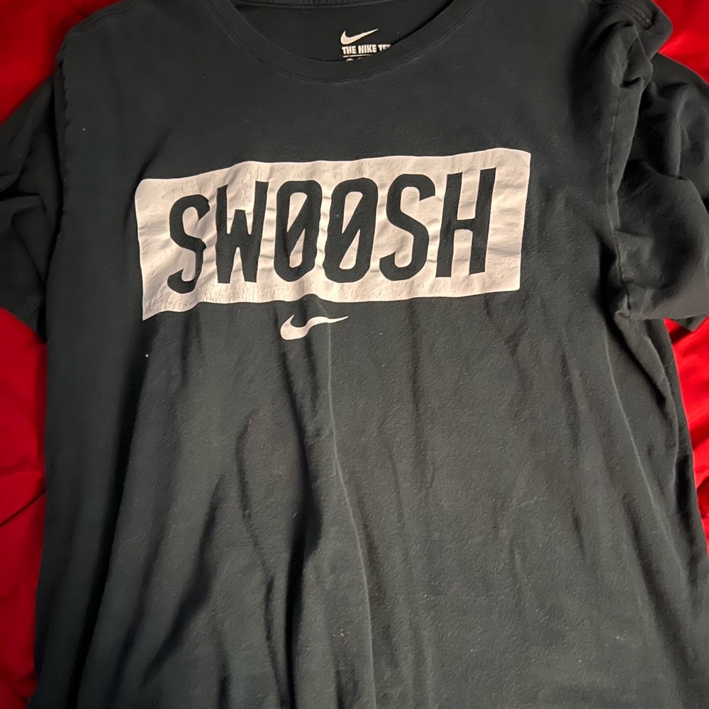 nike t-shirt